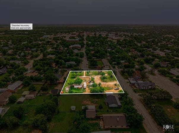 202 5th Avenue, Coleman, TX 76834