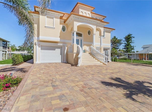 161 Egret Street, Fort Myers Beach, FL 33931