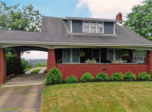 1212 Cherry Ridge Drive, Sugarcreek, OH 44681