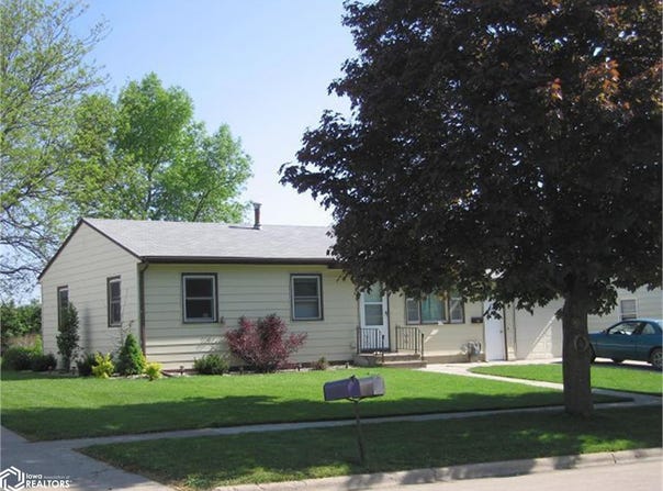 905 W J Street, Forest City, IA 50436