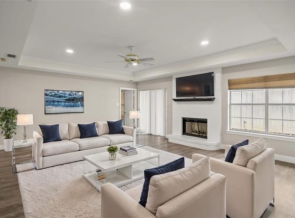 620 Honeysuckle Lane, Cedar Hill, TX 75104