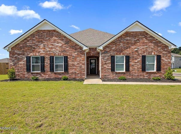 2250 Hyacinth Lane, Hernando, MS 38632