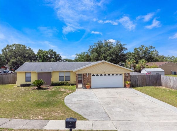 7750 MURCOTT CIRCLE, ORLANDO, FL 32835