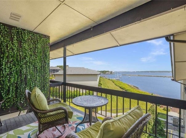 400 Narragansett Parkway, Warwick, RI 02888