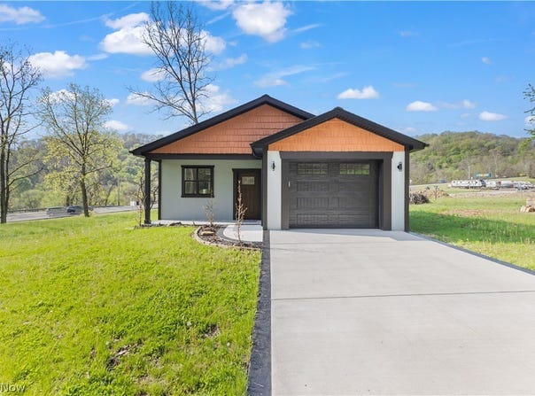 284 Central Avenue, Weirton, WV 26062