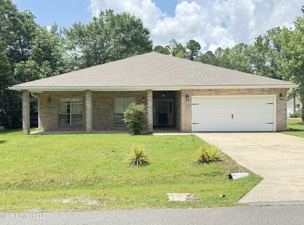 730 Ieke Circle, Diamondhead, MS 39525