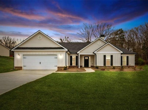 69 Advent Drive, Winder, GA 30680