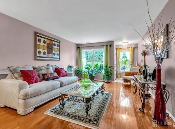 5 Ardmore Place, East Brunswick, NJ 08816