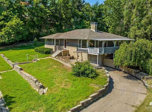 100 S Garfield Street, Junction City, KS 66441