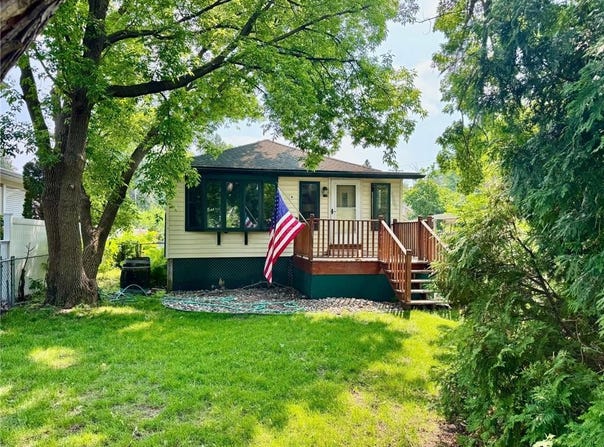 4962 Stewart Avenue, White Bear Lake, MN 55110