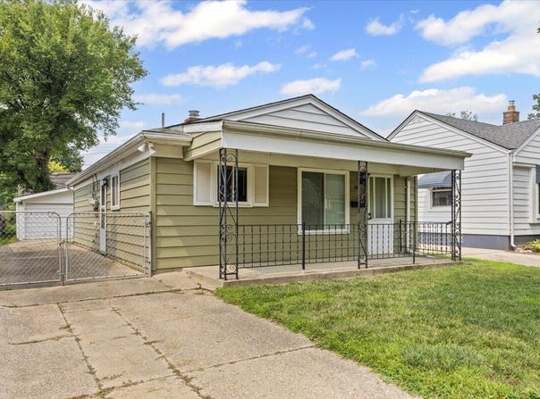 300 S Edgeworth Avenue, Royal Oak, MI 48067