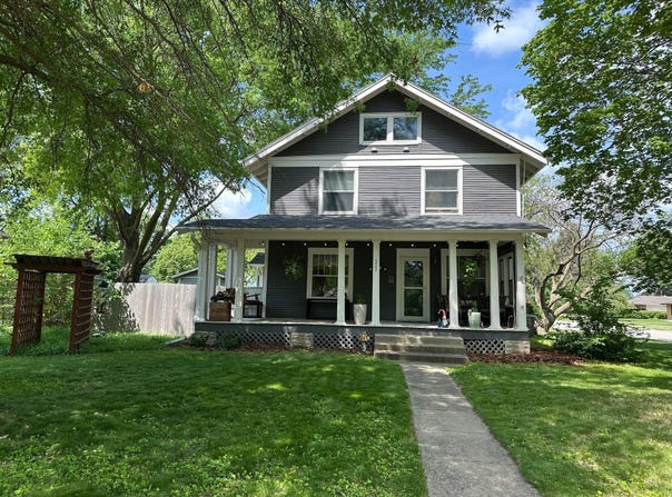 522 N 7th Avenue, Winterset, IA 50273