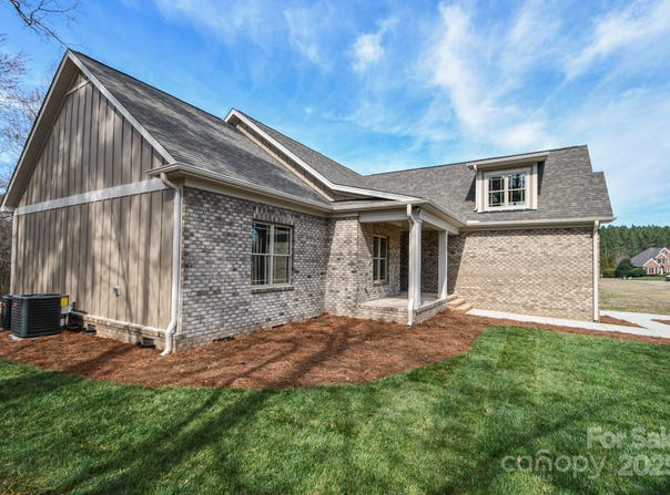 1202 Louise Lane, Albemarle, NC 28001