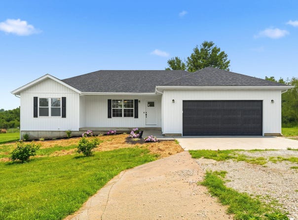 5106 S 165th Road, Bolivar, MO 65613