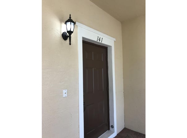 141 E Thatch Palm Circle, Jupiter, FL 33458