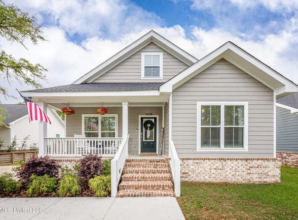 1439 Mantou Street, Pascagoula, MS 39567