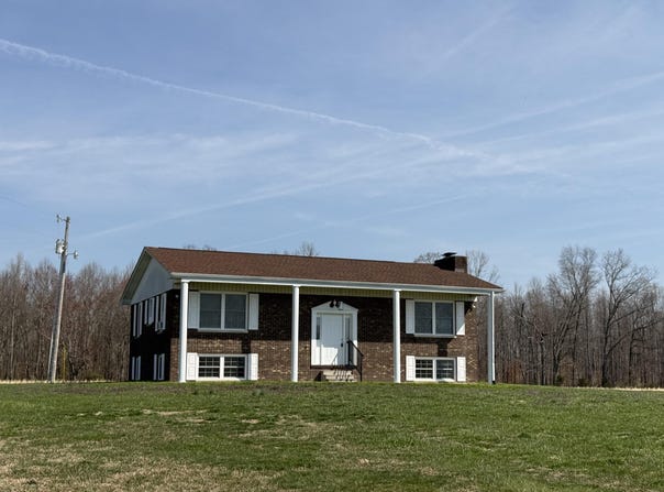 554 Old Hoppertown Road, Russell Springs, KY 42642