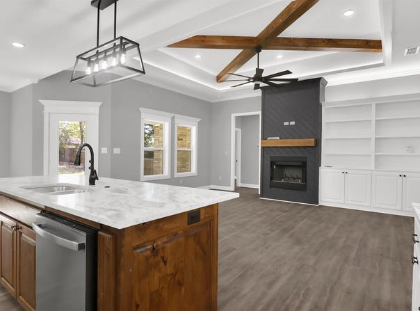 105 Johnston, Arp, TX 75750