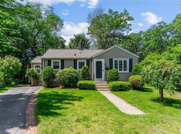 13 Angela Court, North Providence, RI 02904