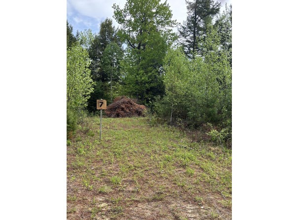 7 Bog Brook Loop, West Paris, ME 04289