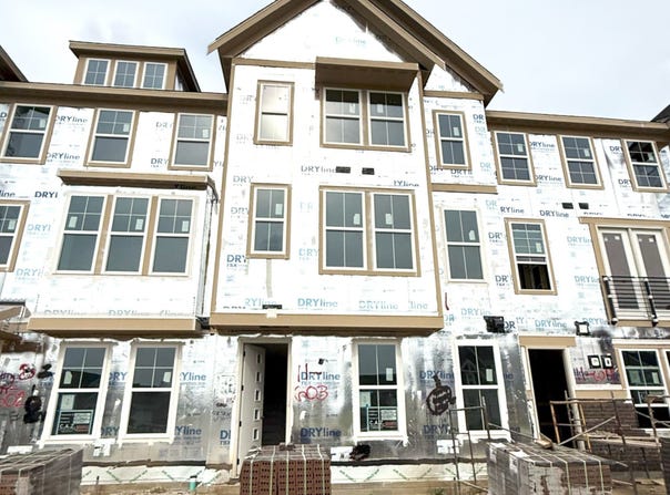 7347 Bayview Run, McCordsville, IN 46055
