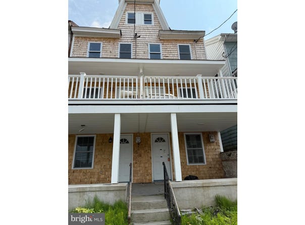 924-926 W SPRUCE STREET, COAL TOWNSHIP, PA 17866