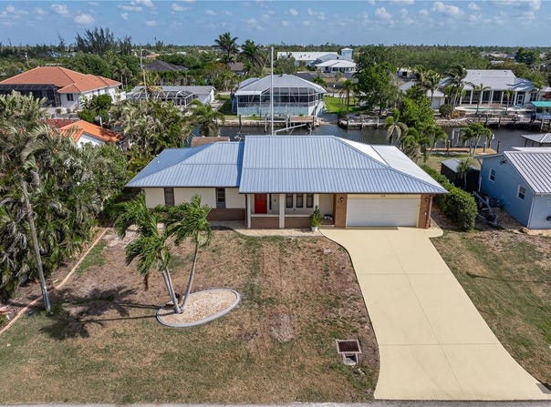 520 BOARDMAN DRIVE, PUNTA GORDA, FL 33950