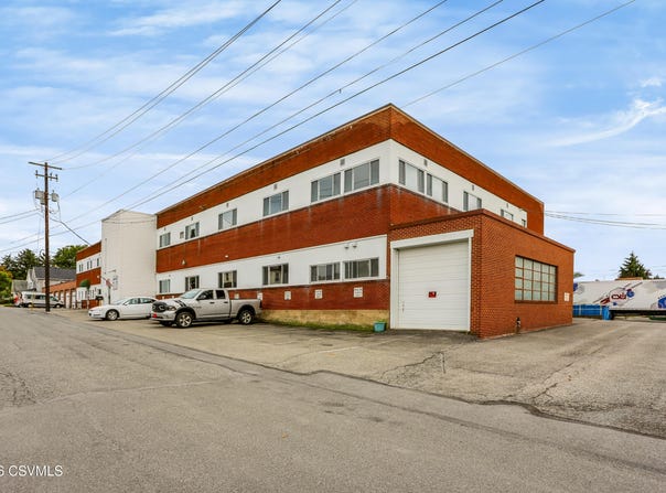 911 GREENOUGH Street, Sunbury, PA 17801