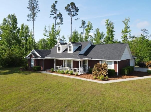 19974 Sherry Ave., Blountstown, FL 32424