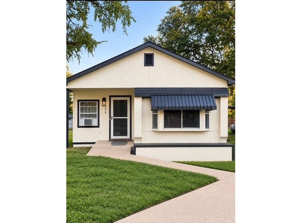136 Palisade Drive, Gun Barrel City, TX 75156