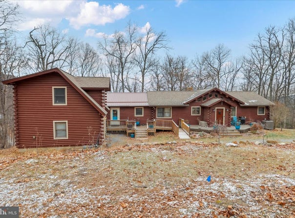 1400 CORE Road, ROMNEY, WV 26757