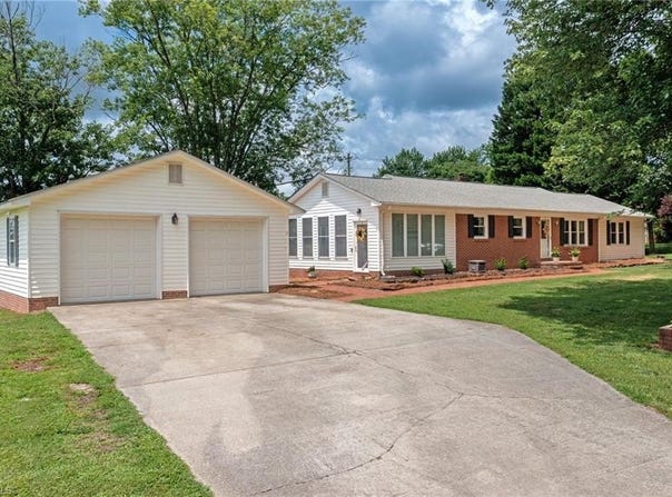 1502 Shoals Road, Pinnacle, NC 27043