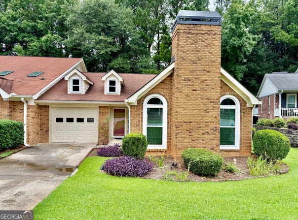 10 Dover Trail, Peachtree City, GA 30269