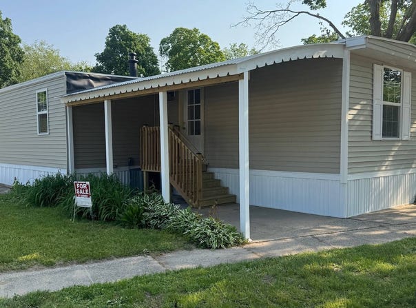 227 S. Kenbrook St. SE, Grand Rapids, MI 49548