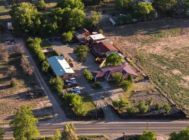 1004 State Road 76, Santa Cruz, NM 87567