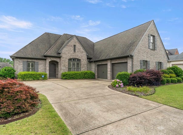 1343 CHAPEL STREET, HOOVER, AL 35226