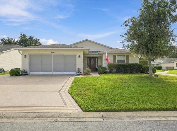 32802 CROOKED OAKS Lane, LEESBURG, FL 34748