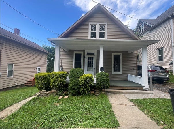 721 Center Avenue, City of But SE, PA 16001