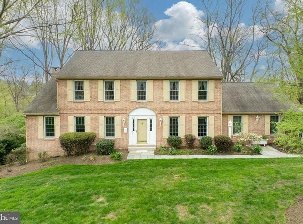 915 GENERAL WAYNE DRIVE, WEST CHESTER, PA 19382
