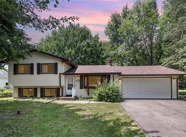 3435 White Bear Avenue N, White Bear Lake, MN 55110