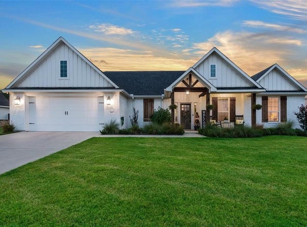 96 County Road 319, Valley View, TX 76272