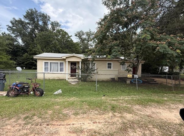 38 & 256 Villa St, Douglas, GA 31533