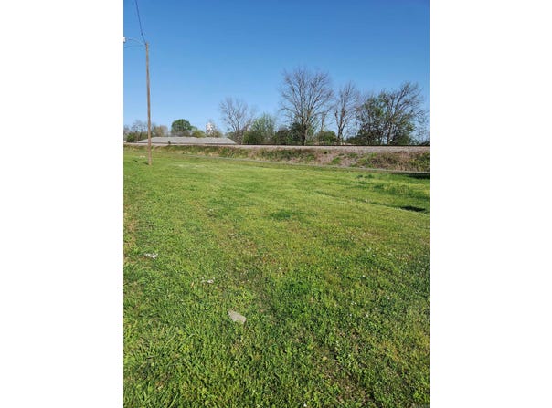 XX W Center Street, Beebe, AR 72012