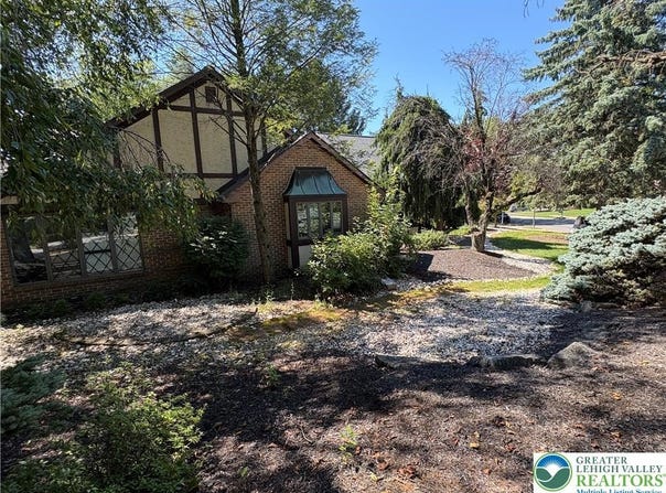 928 Barnsdale Road, Bethlehem City, PA 18017