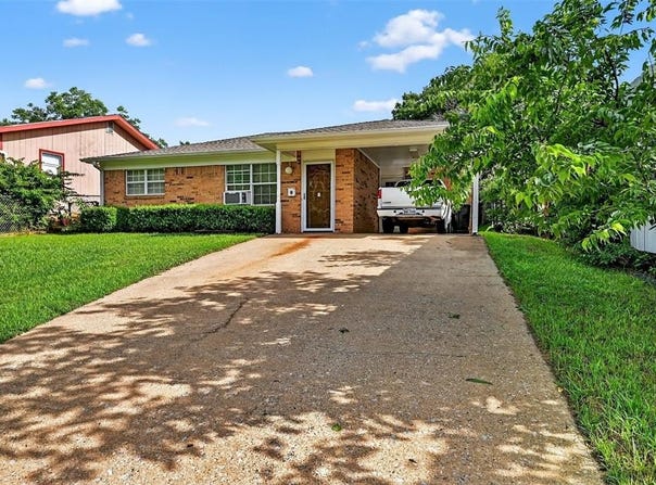 815 W Hull Street, Denison, TX 75020