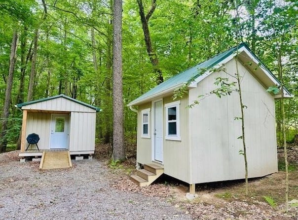 400 Cougar Lane, Leeper, PA 16233