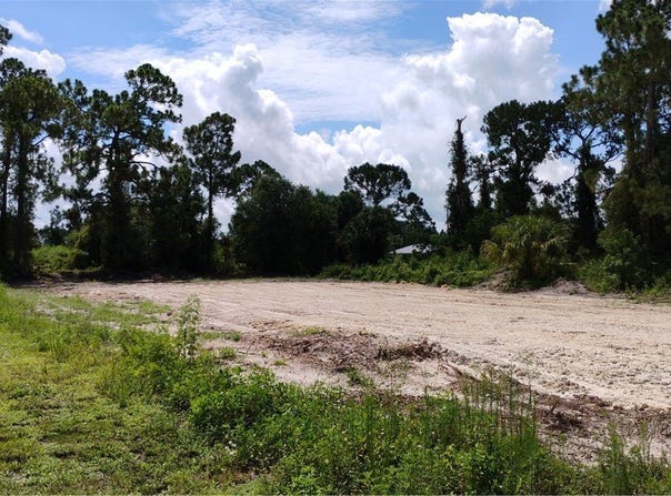 509 Columbus Boulevard S, Lehigh Acres, FL 33974