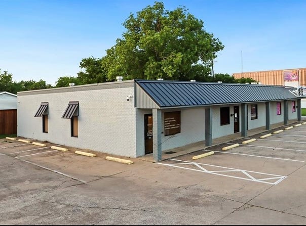 425 S Hampshire Street, Saginaw, TX 76179