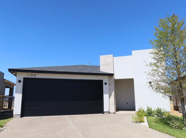 1108 Hebilla Ct., LAREDO, TX 78046