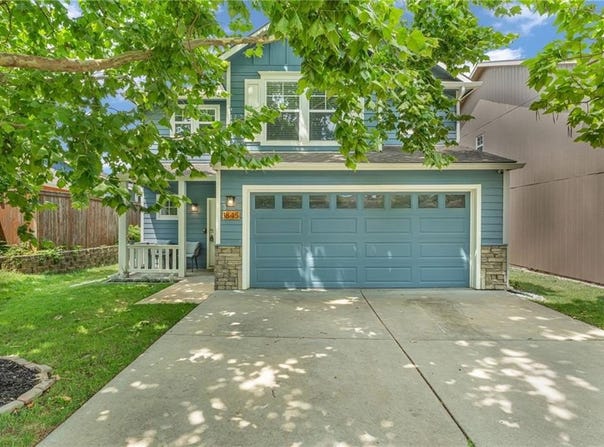 1845 Villo Woods Court, Lawrence, KS 66044